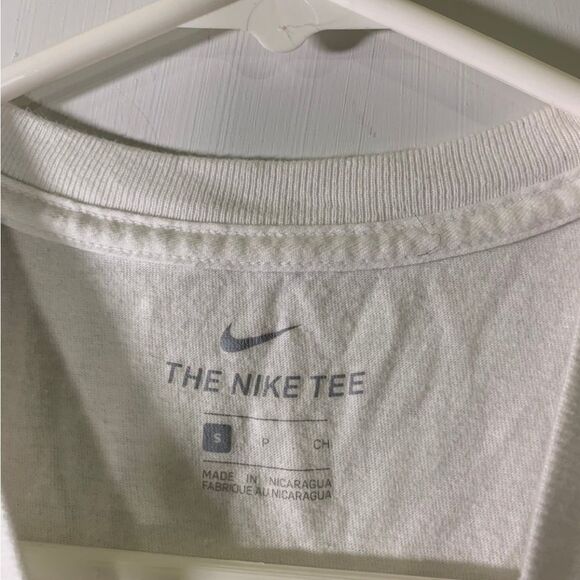 Nike Small‎ White Long Beach State T Shirt - Picture 3 of 5